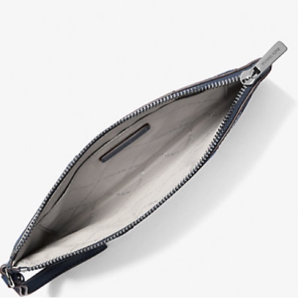 NWT Michael Kors Jet Set Patchwork Wristlet - Picture 8 of 10